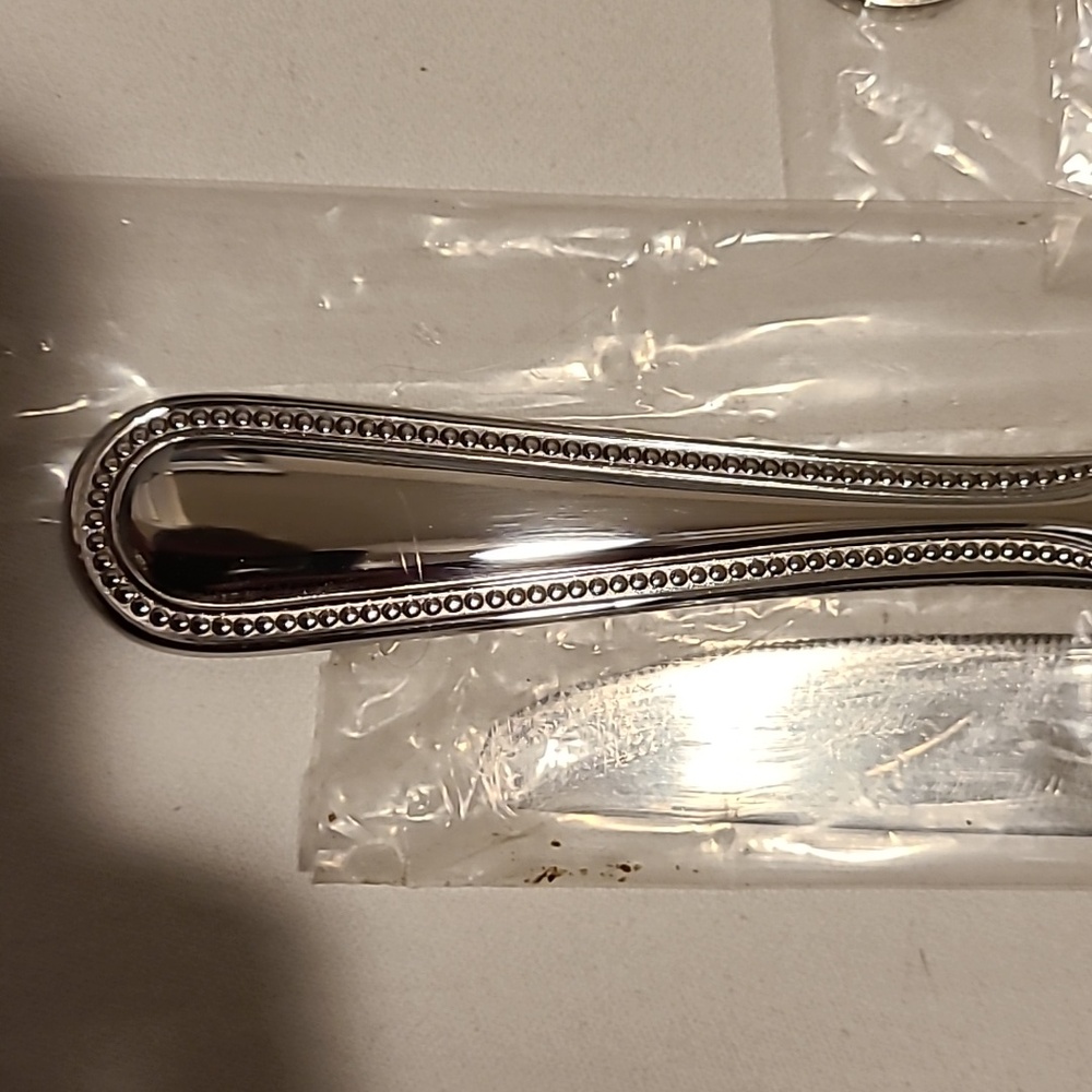 Towle Beaded Antique 18/10 Vietnam Flateware Fork Spoon Knife (Bundle of 14) - Picture 8 of 15